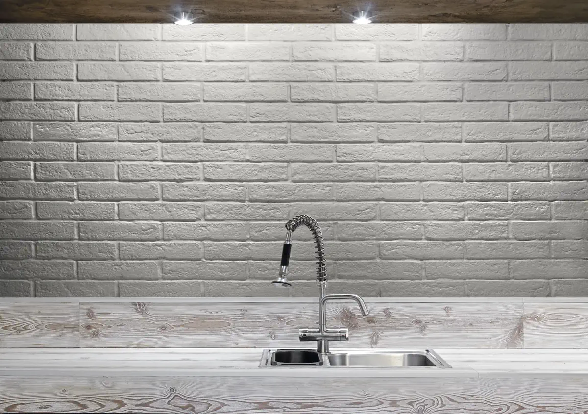 Gres Rondine NEW YORK efekt cegła - aranzacja w minimalistycznym wnetrzu