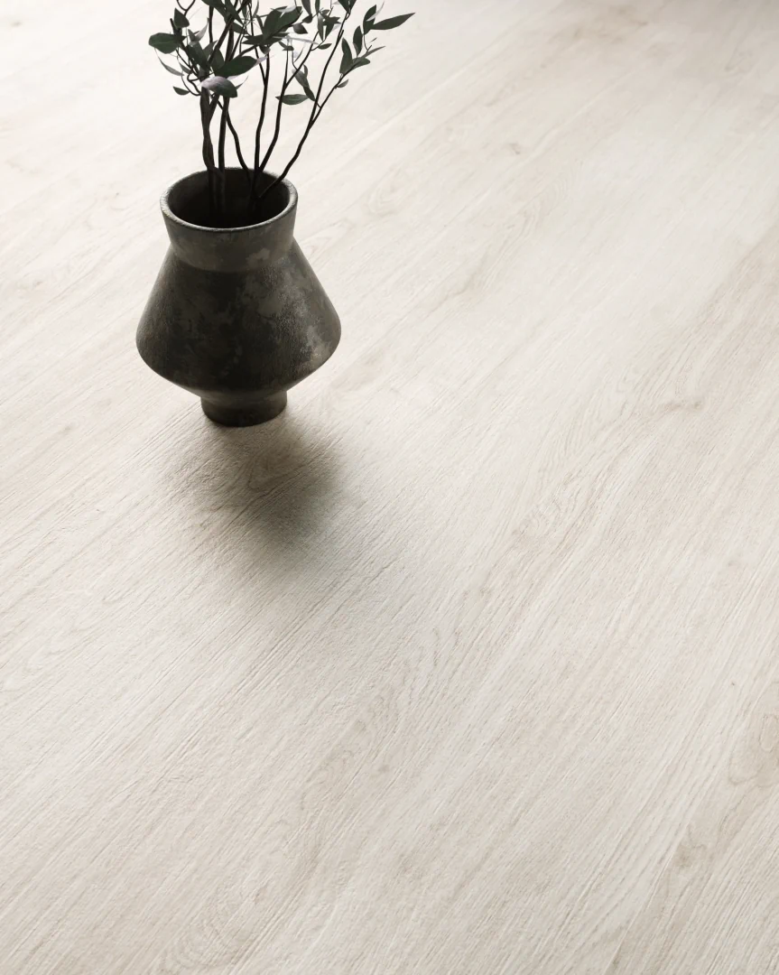 Gres Santagostino PRIMEWOOD efekt drewno - aranzacja w korytarzu z naturalnym swiatlem