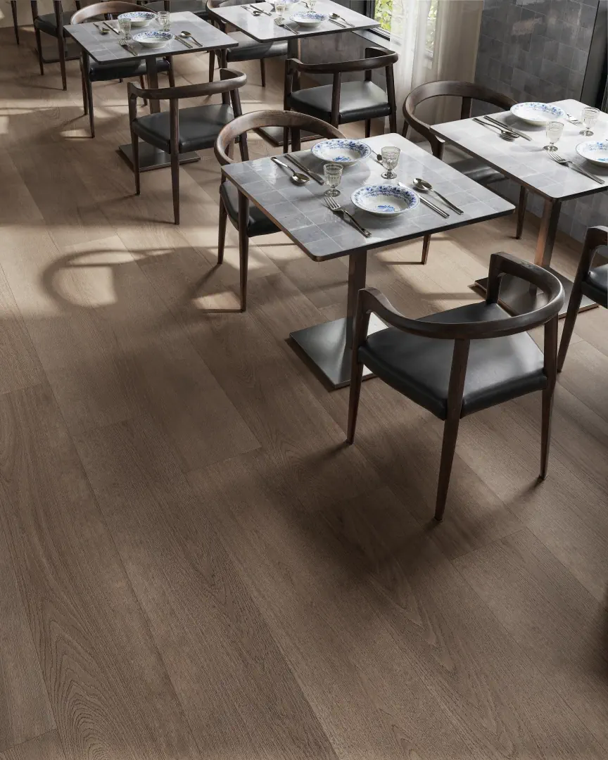 Gres Santagostino GRACEWOOD efekt drewno - aranzacja w minimalistycznym wnetrzu