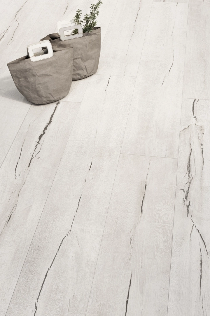 Gres Santagostino TIMEWOOD efekt drewno - aranzacja w eleganckiej lazience