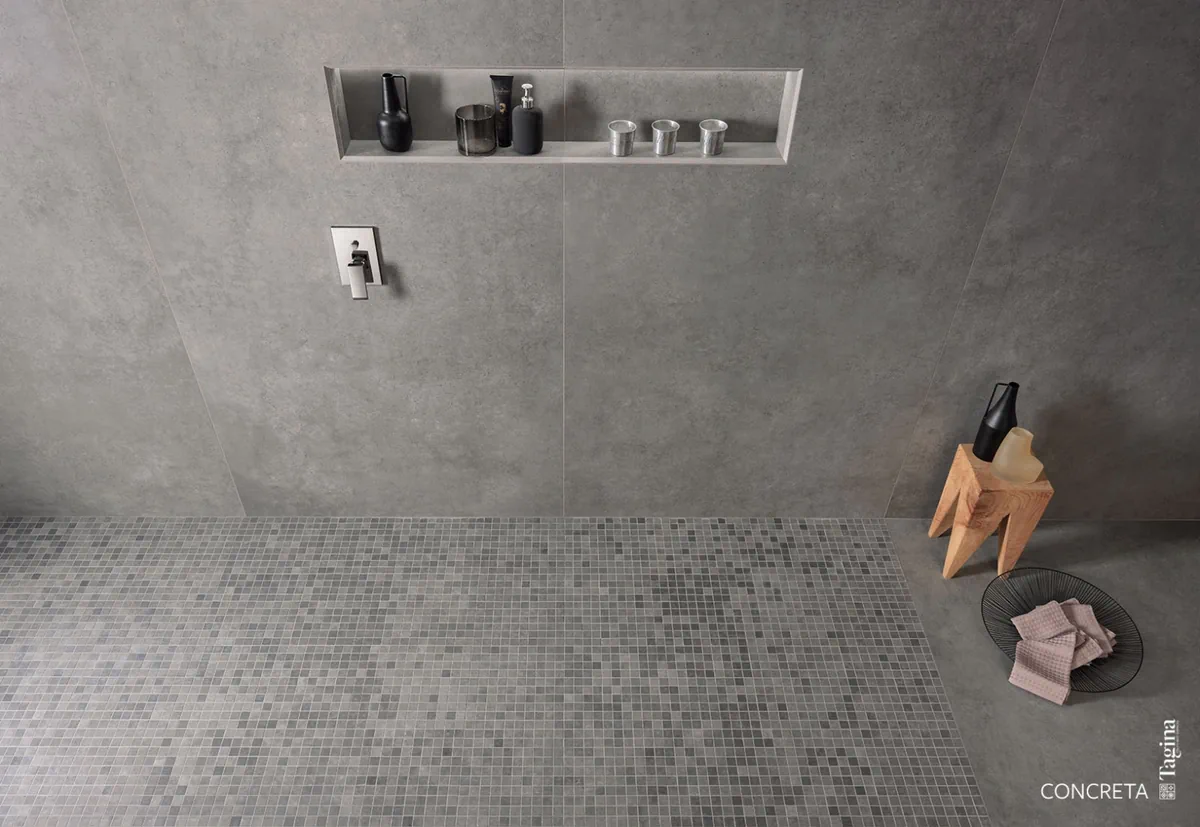 Gres Tagina CONCRETA efekt beton - aranzacja w strefie dziennej z duzymi przeszkleniami