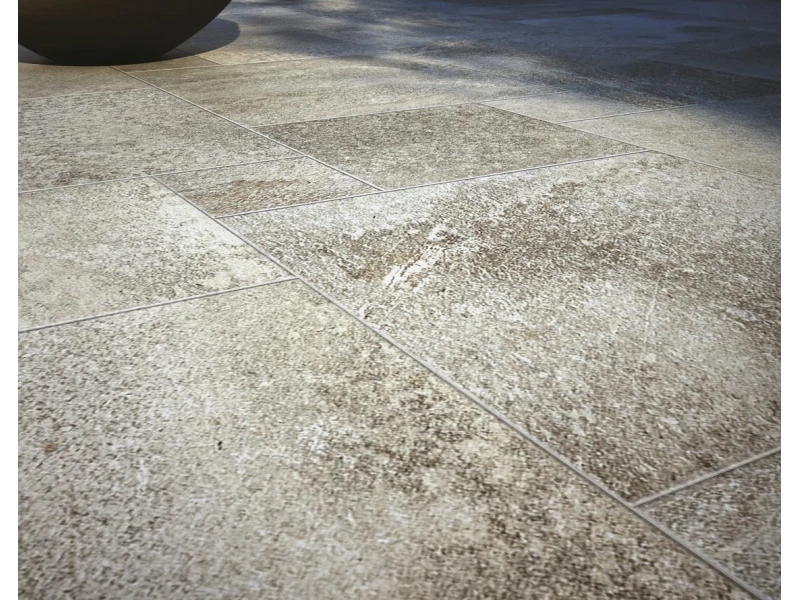 Wielkoformatowy gres Ragno Stoneway Barge Antica efekt terrazzo, Kamień w eleganckiej strefie dziennej