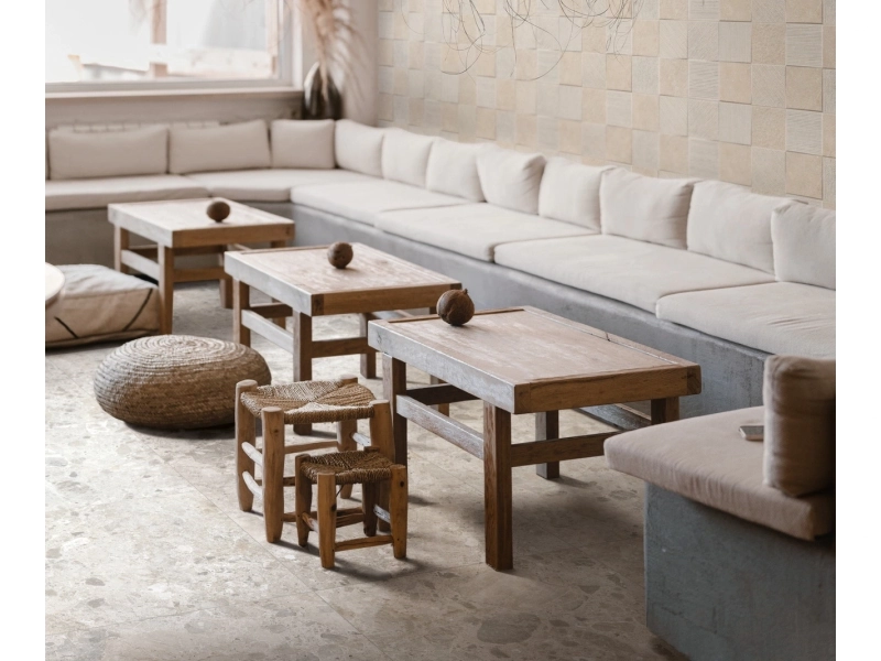 Ragno Eterna – gres imitujący terrazzo, Kamień, Beton, Marmur w jasnym, przestronnym salonie