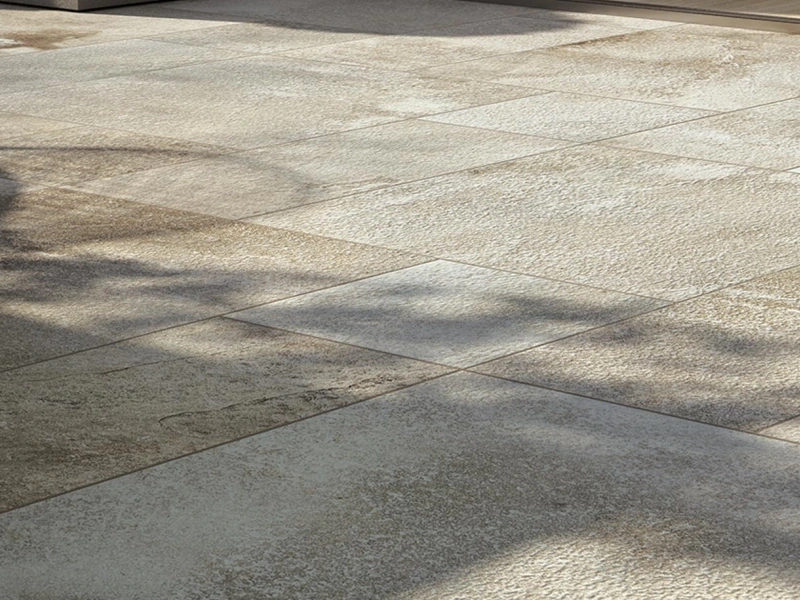 Płytki Ragno Stoneway Barge Antica efekt terrazzo, Kamień w salonie z otwartą kuchnią